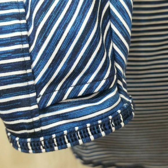 Athleta Quarter Zip pull over - Picture 4 of 8